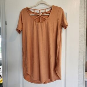 Zenana Outfitters Short Sleeve Tee Size M Euc